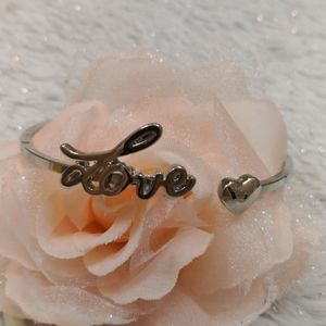 💥2 for $20 / Love and heart bangle